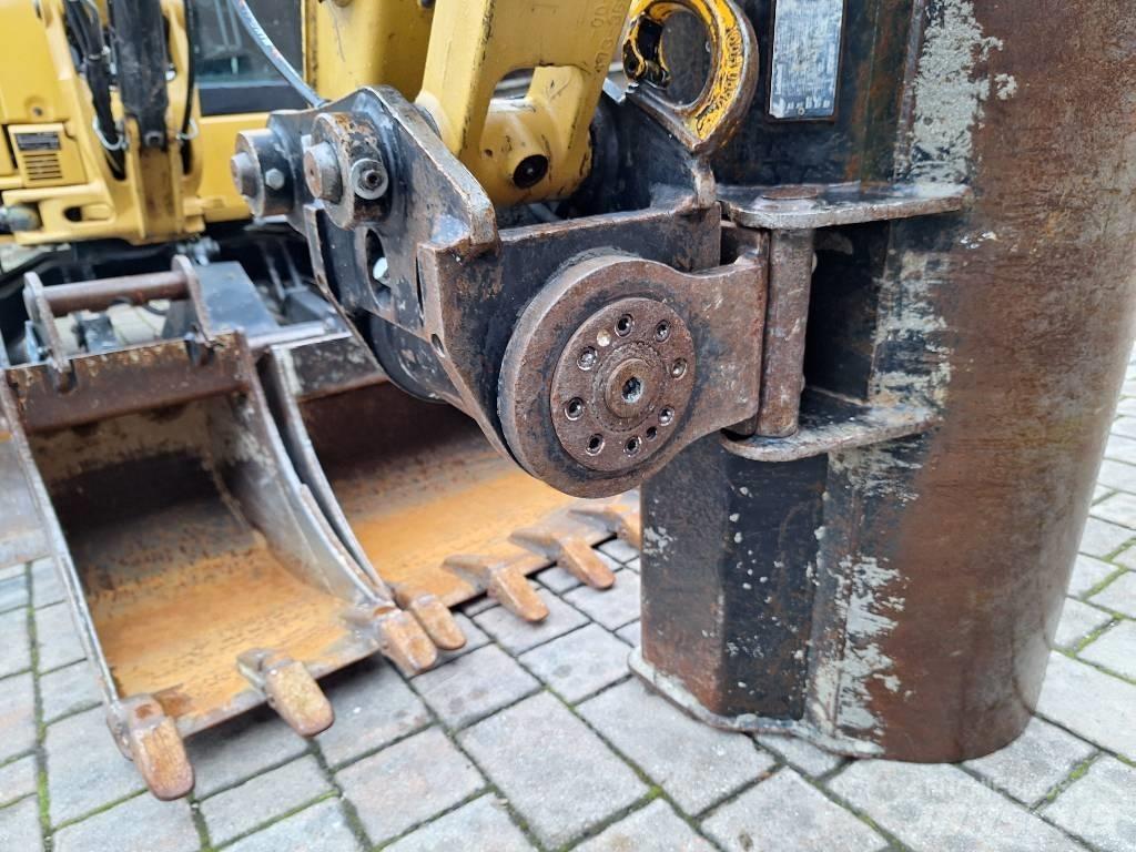 CAT 305 E2 + Powertilt Міні-екскаватори < 7т