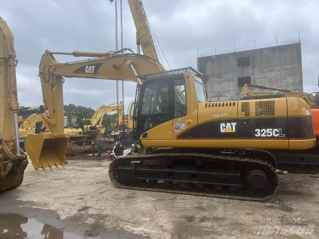 CAT 325C Гусеничні екскаватори