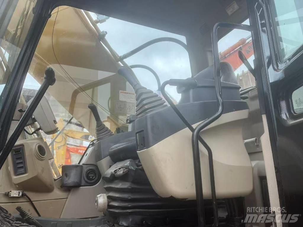 CAT 325C Гусеничні екскаватори