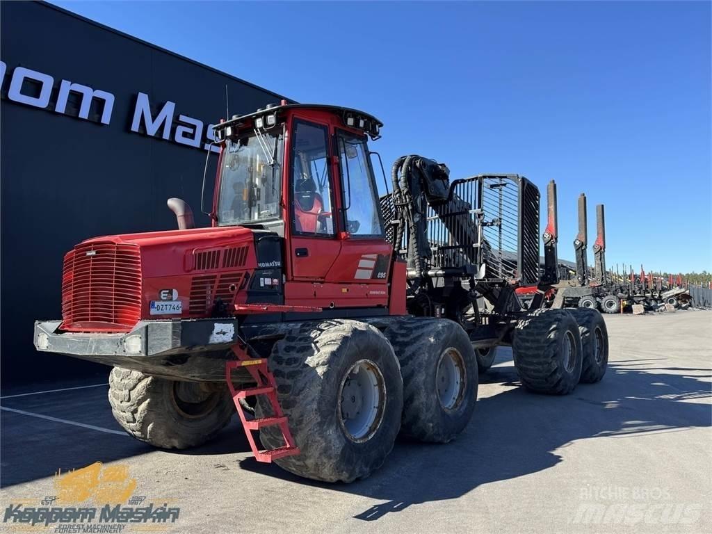 Komatsu 895 Форвардери