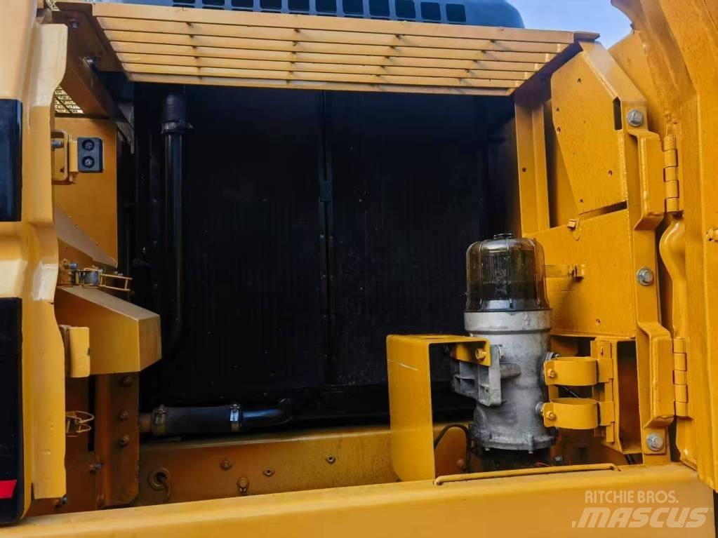 CAT CAT325B Перевантажувачі металобрухту/промислові навантажувачі