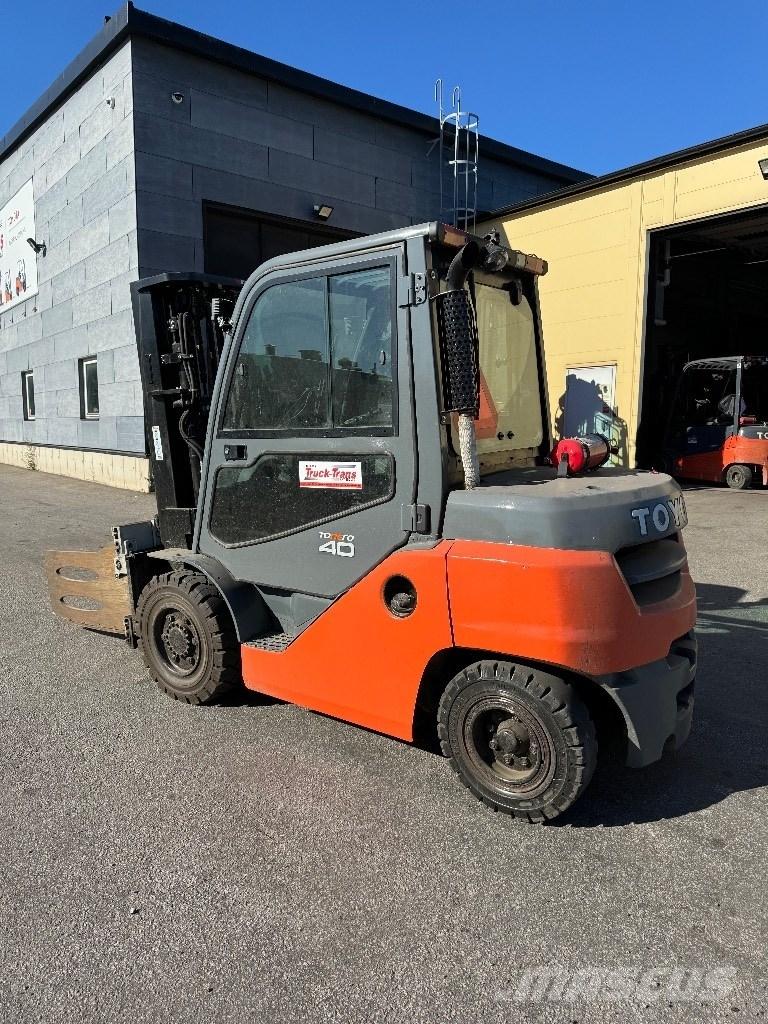 Toyota 40-8FD35N Дизельні навантажувачі