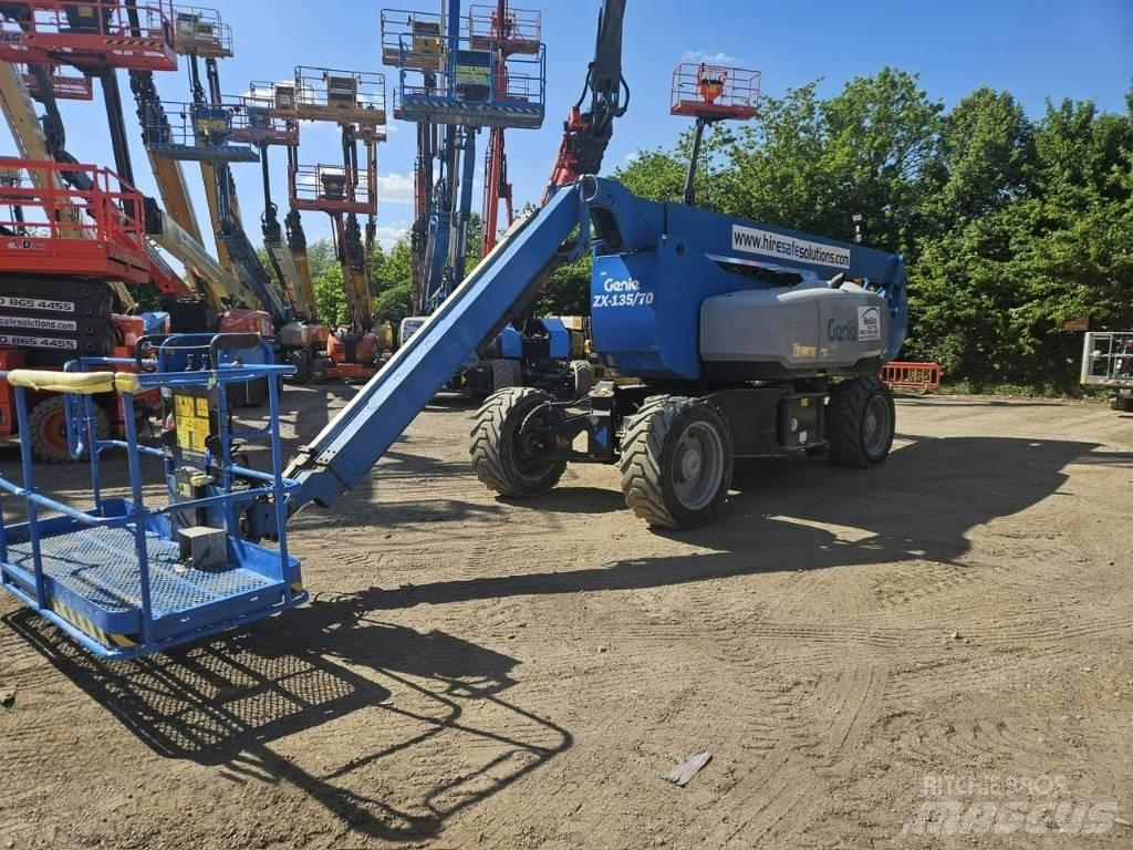Genie ZX 135/70 Колінчаті підйомники
