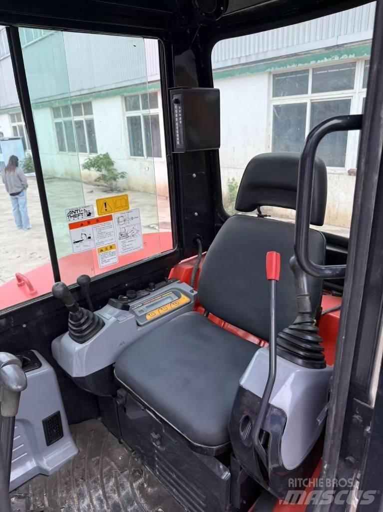 Kubota KX163 Міні-екскаватори < 7т