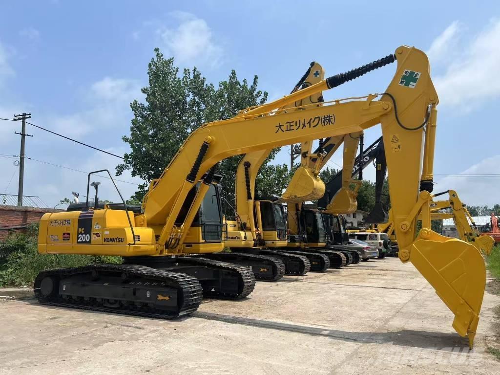 Komatsu PC200-7 Гусеничні екскаватори