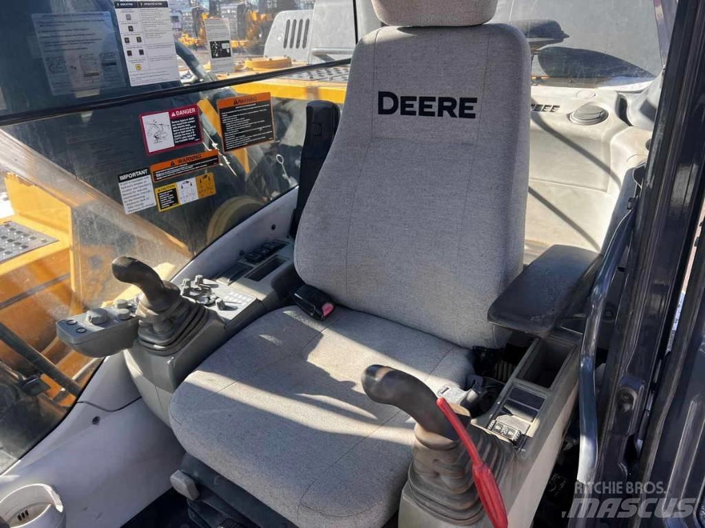 DEERE 210G LC Гусеничні екскаватори