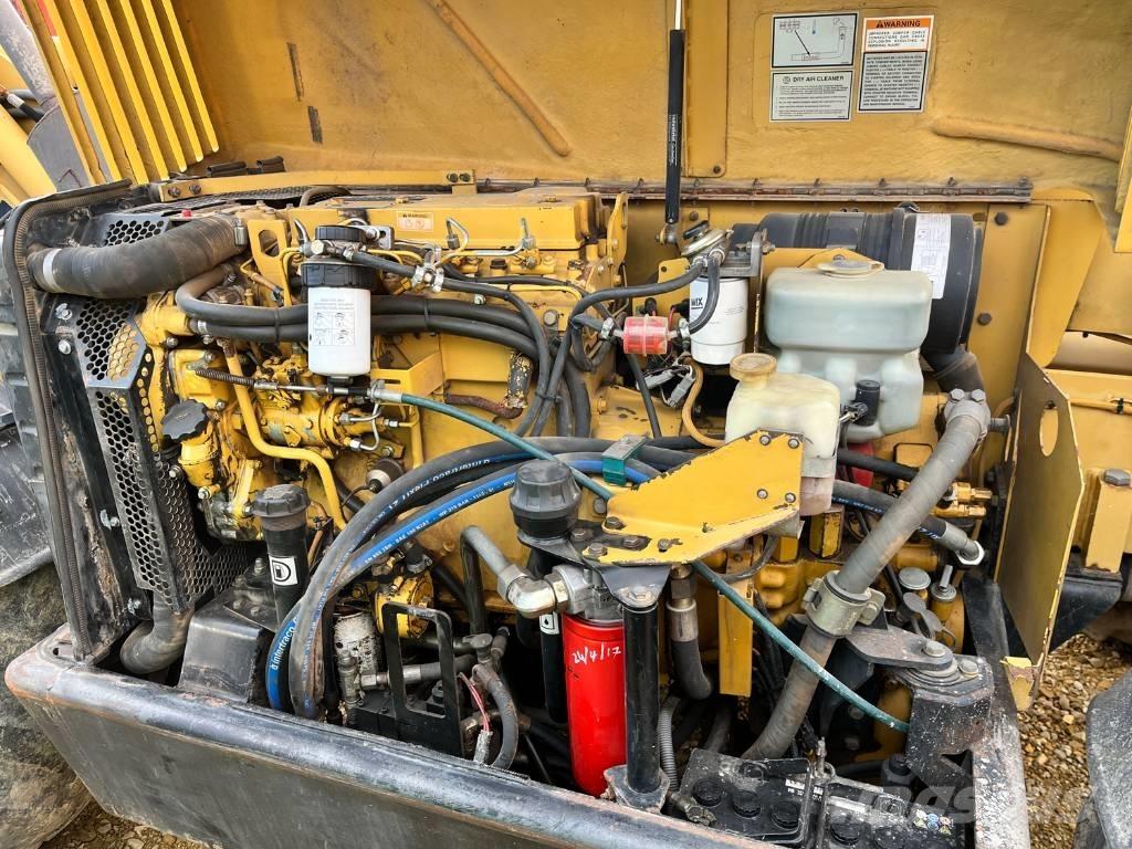 CAT TH 62 Телескопічні навантажувачі