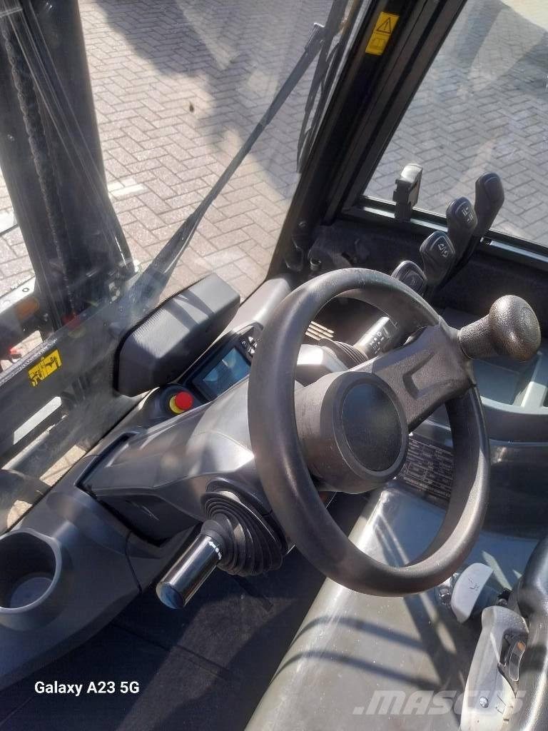 UniCarriers MX 25 Електронавантажувачі