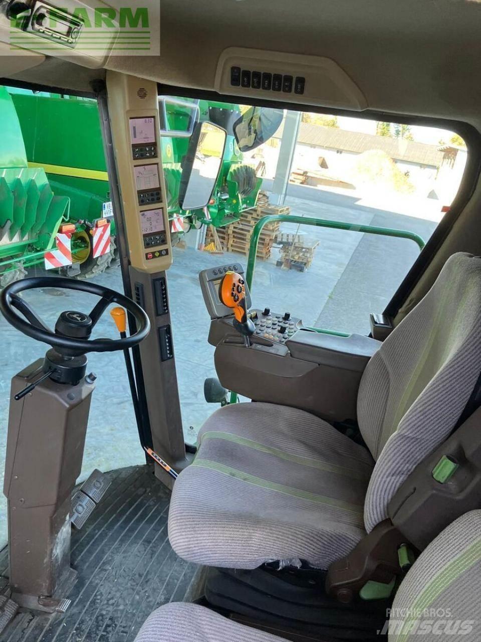 John Deere t560hm Зернозбиральні комбайни