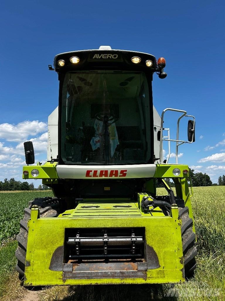 CLAAS Avero 240 Зернозбиральні комбайни