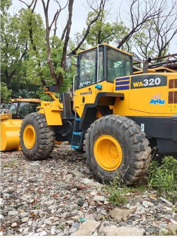 Komatsu WA 320-5 Фронтальні навантажувачі