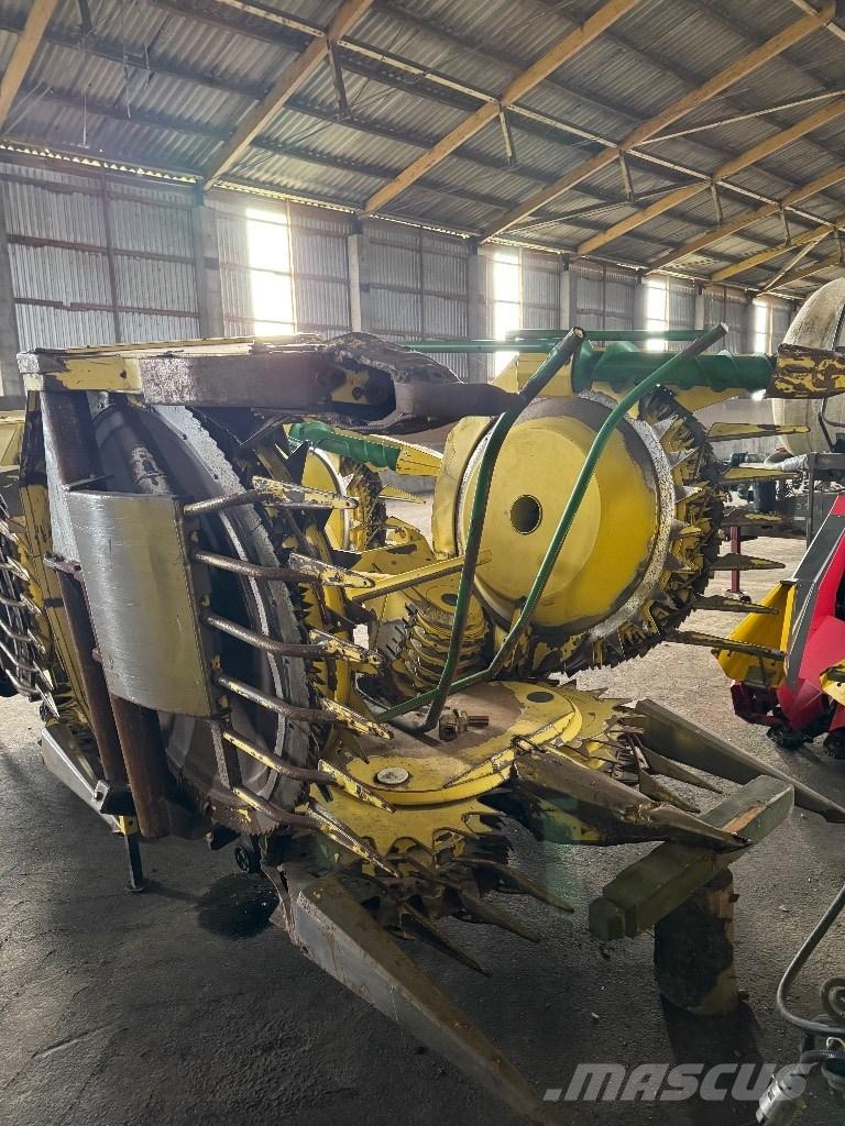 John Deere 7250 Фуражні комбайни