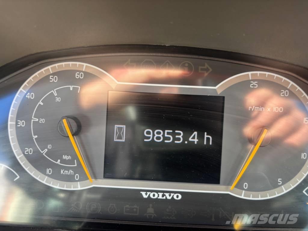 Volvo L 180 H Фронтальні навантажувачі