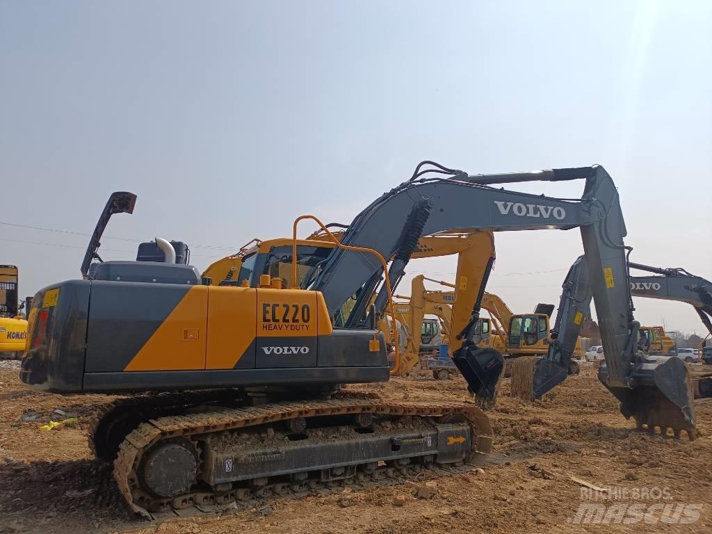 Volvo EC 220 Гусеничні екскаватори