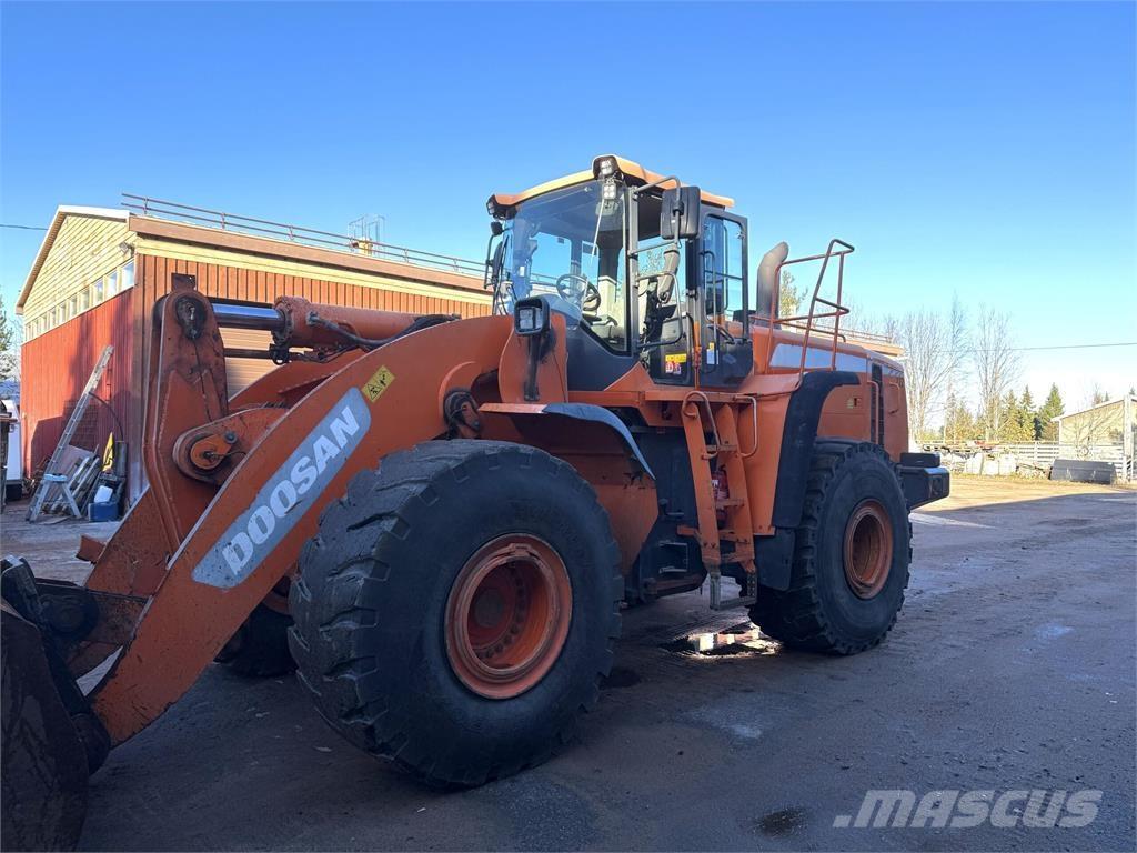 Doosan DL 550-3 Фронтальні навантажувачі