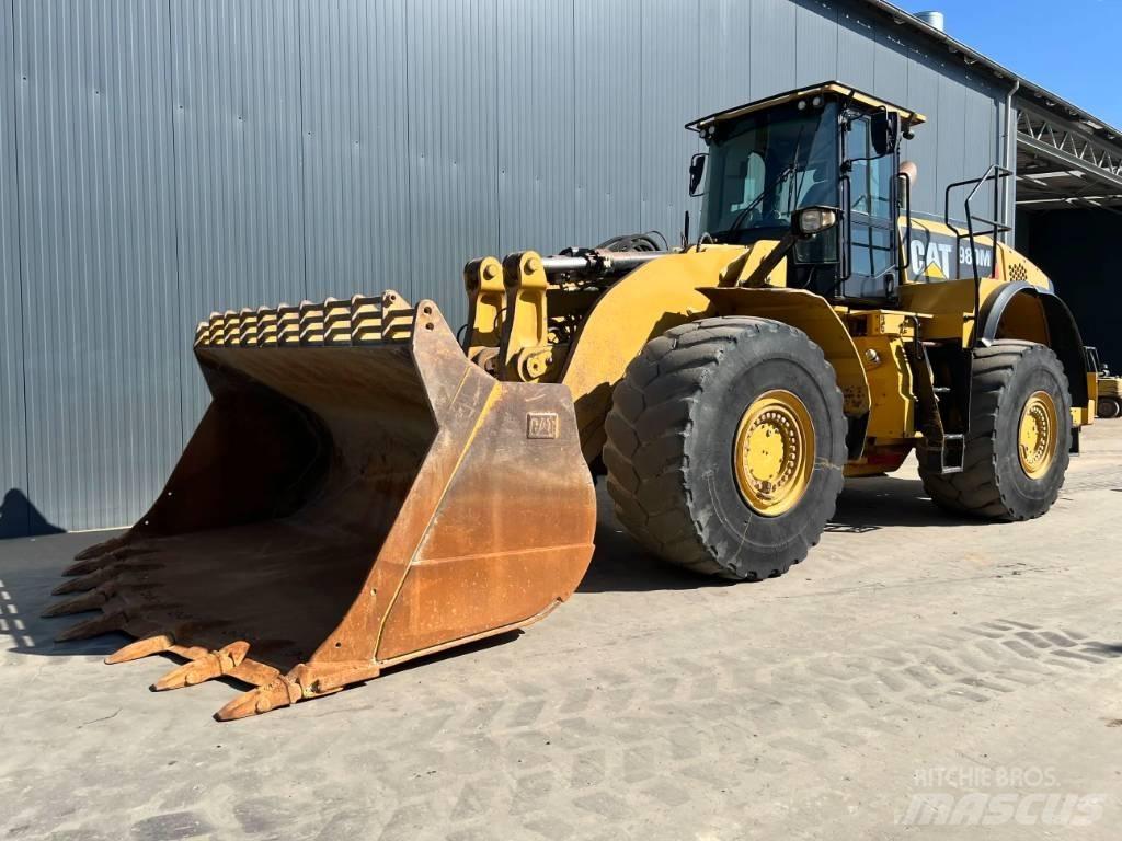 CAT 980M Фронтальні навантажувачі