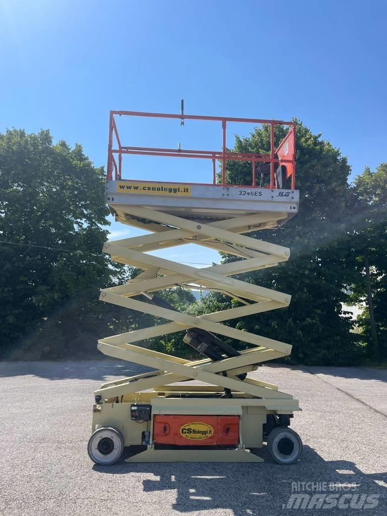 JLG 3246 ES Підйомники-ножиці