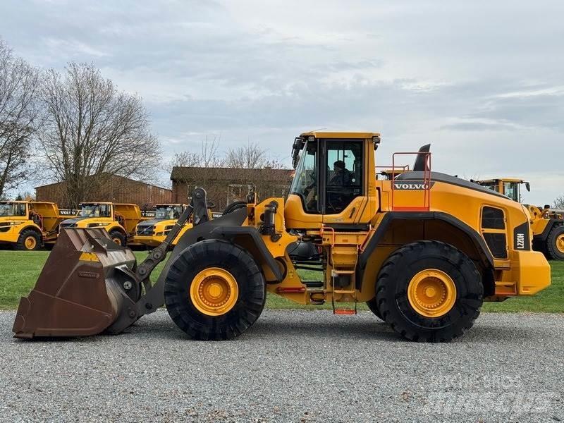 Volvo L 220 H Фронтальні навантажувачі