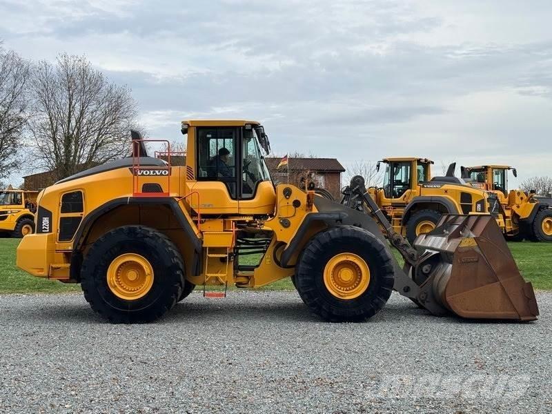 Volvo L 220 H Фронтальні навантажувачі