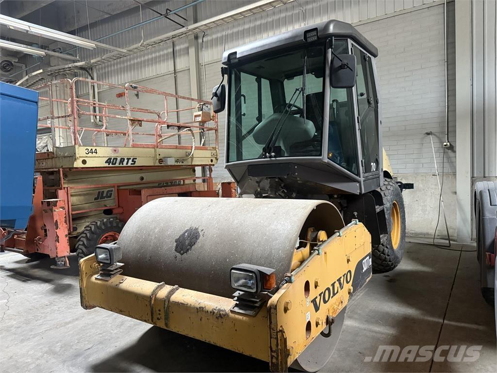 Volvo SD77 Грунтові котки