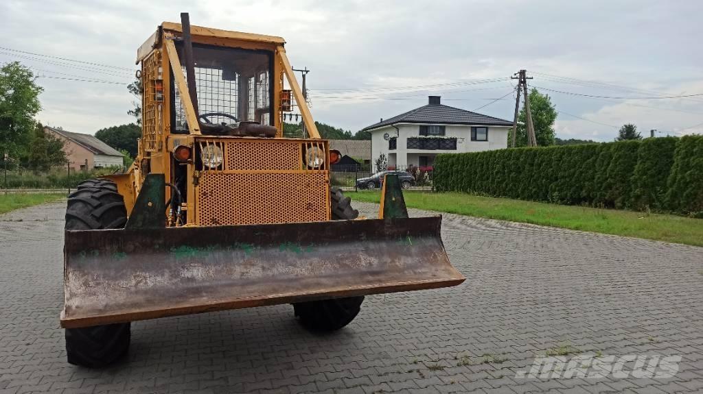 LKT 81 Трельовочні трактора