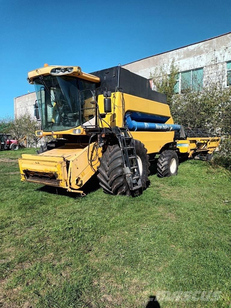 New Holland CS 6080 Зернозбиральні комбайни
