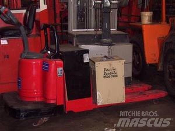 Raymond 112TMFR600 Вантажівки / спеціальні