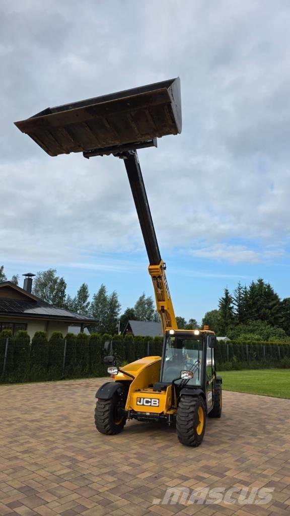 JCB 535-60 Телескопічні навантажувачі