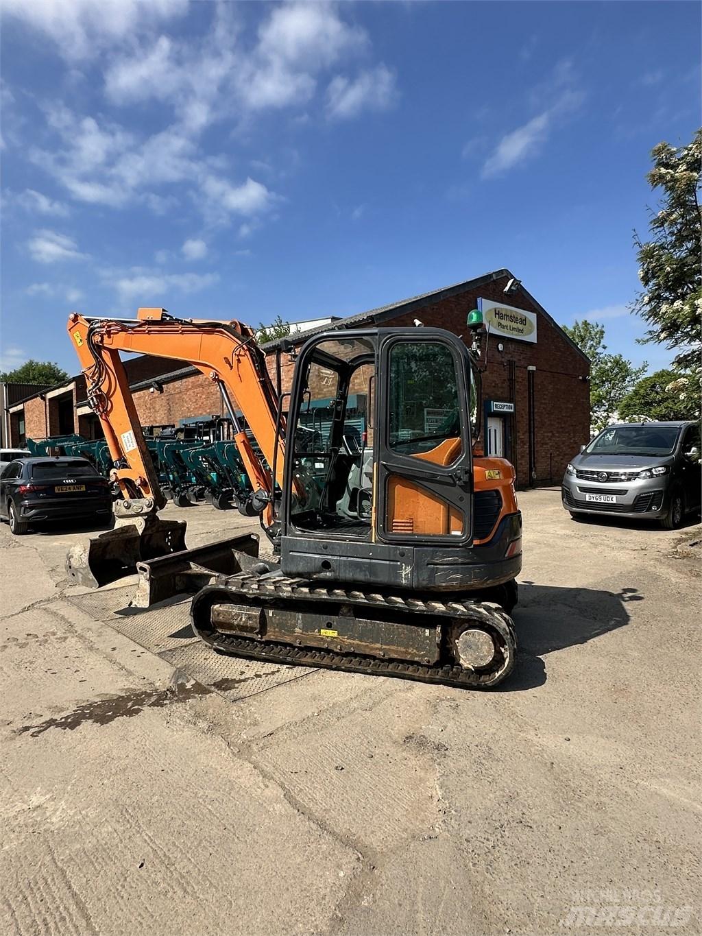Doosan DX 63-3 Міні-екскаватори < 7т