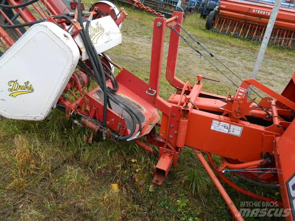 Deutz-Fahr HD300 Тюкові прес-підбирачі