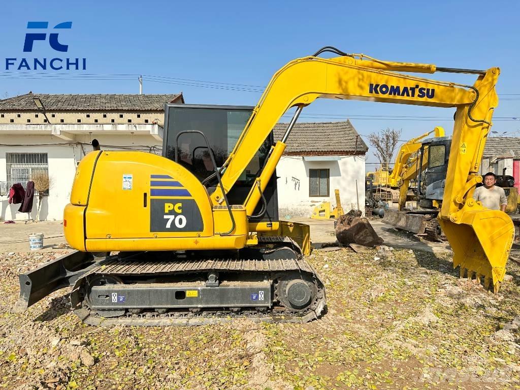 Komatsu PC70-8 Гусеничні екскаватори