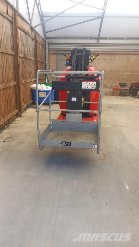 Manitou 100 VJR Вертикальні щоглові підйомники