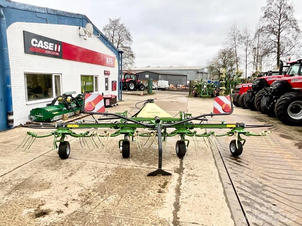 Krone Vendro 560 Граблі і сінозворушувачі