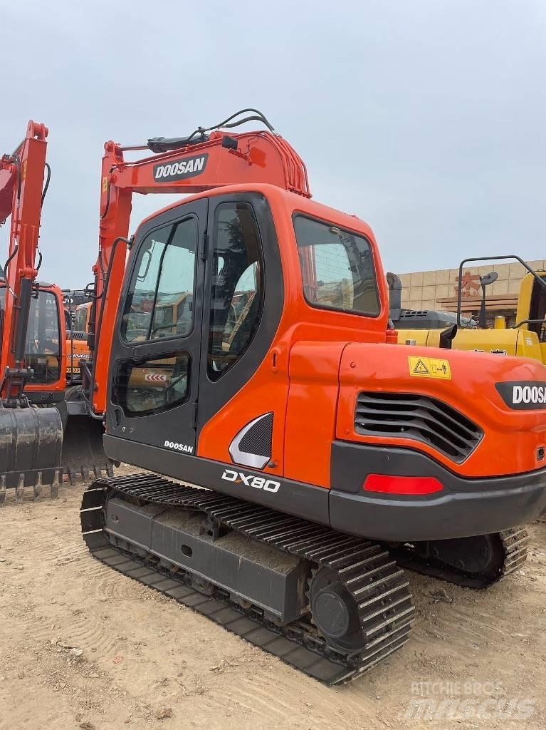 Doosan DX80 Середні екскаватори 7т. - 12т.
