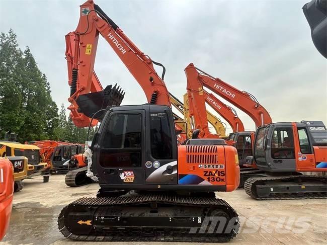Hitachi ZX 130 Гусеничні екскаватори