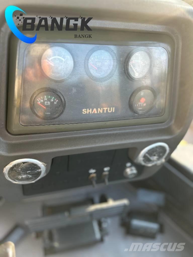 Shantui SD 16 Гусеничні бульдозери