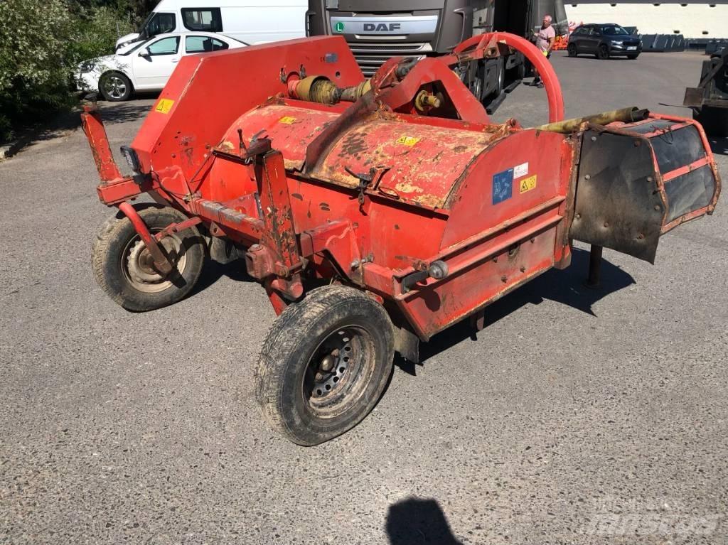 Grimme KS 1500 A видаляють бадилля