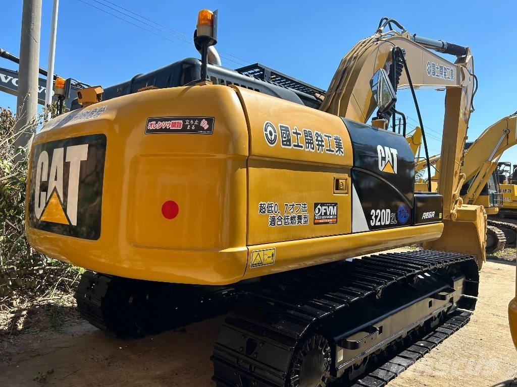 CAT 320D2L Гусеничні екскаватори