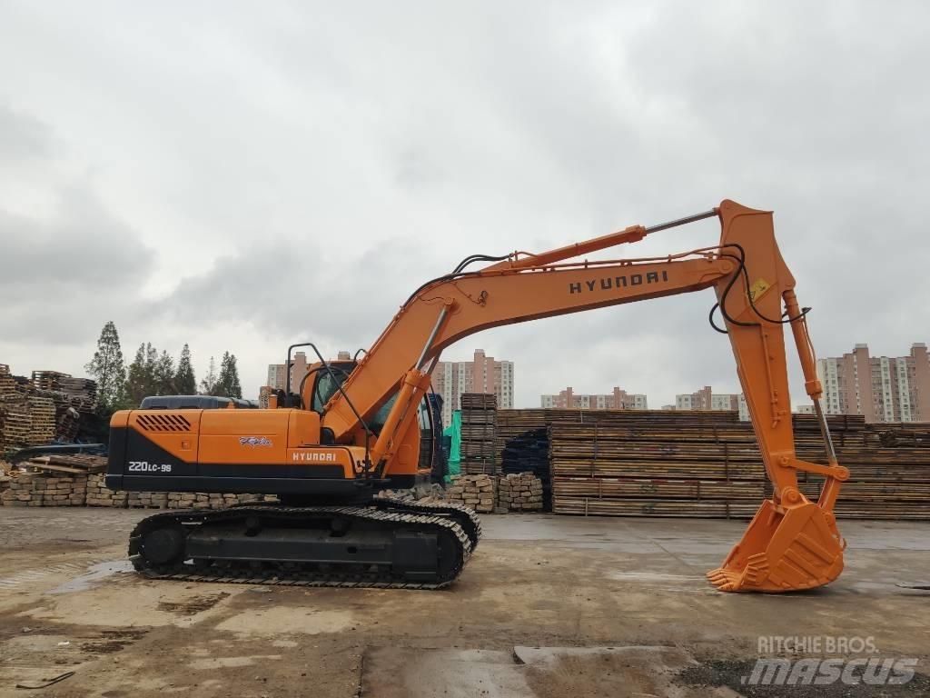 Hyundai R220LC-9S Гусеничні екскаватори