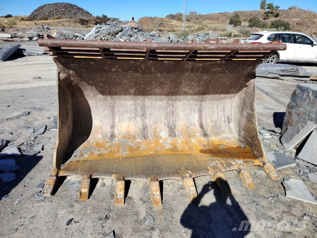 Hitachi ZW 180-6 Фронтальні навантажувачі