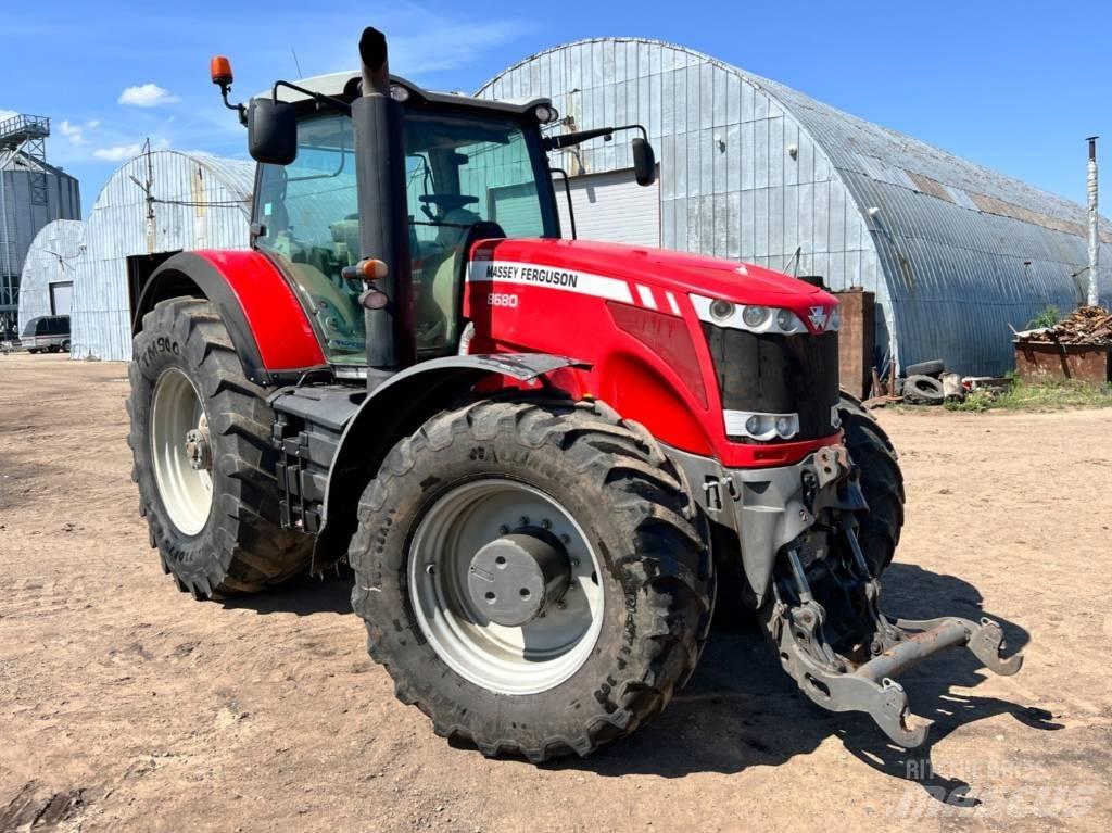 Massey Ferguson 8680 Трактори