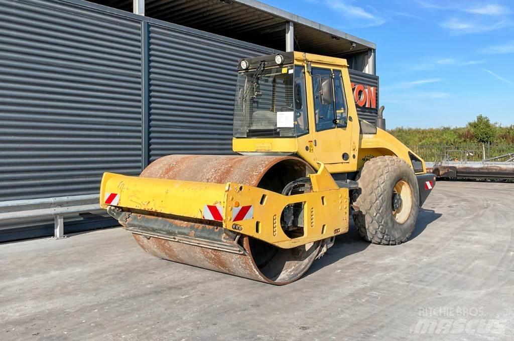Bomag BW 213 DH-4 Грунтові котки