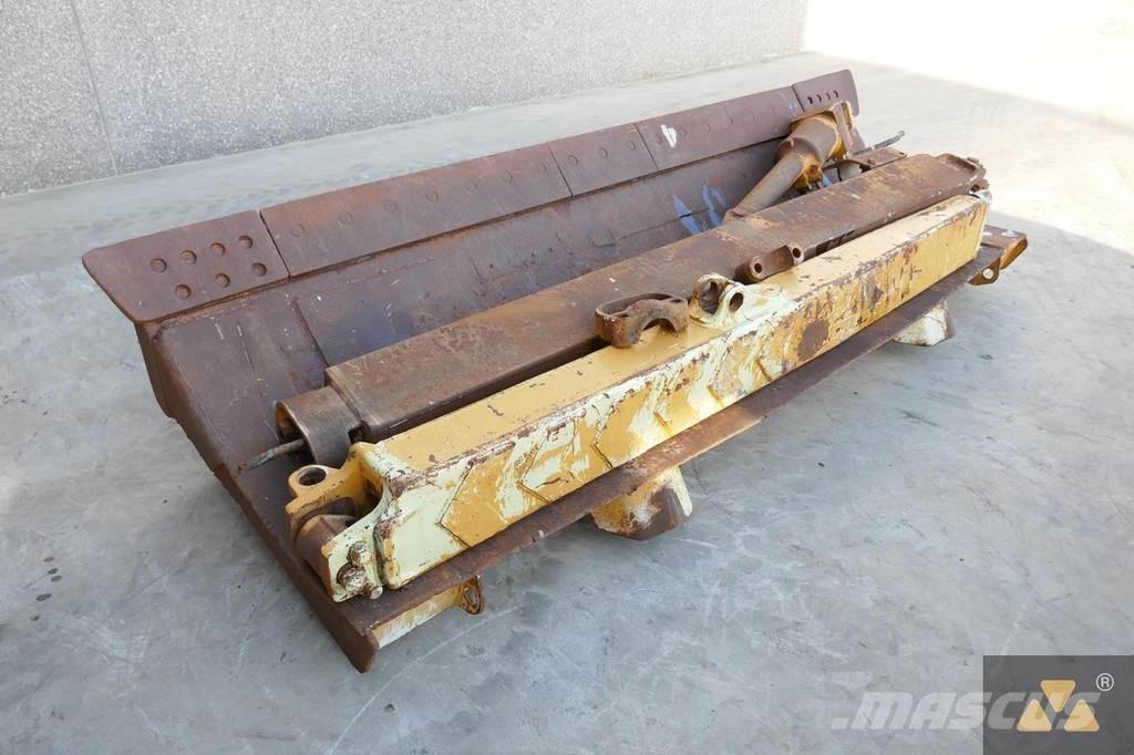 CAT D7G Blade Леміші