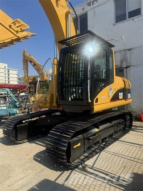 CAT 320 C L Гусеничні екскаватори