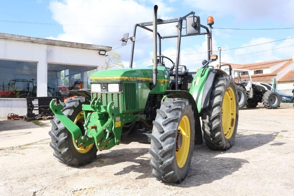 John Deere 5400 Трактори