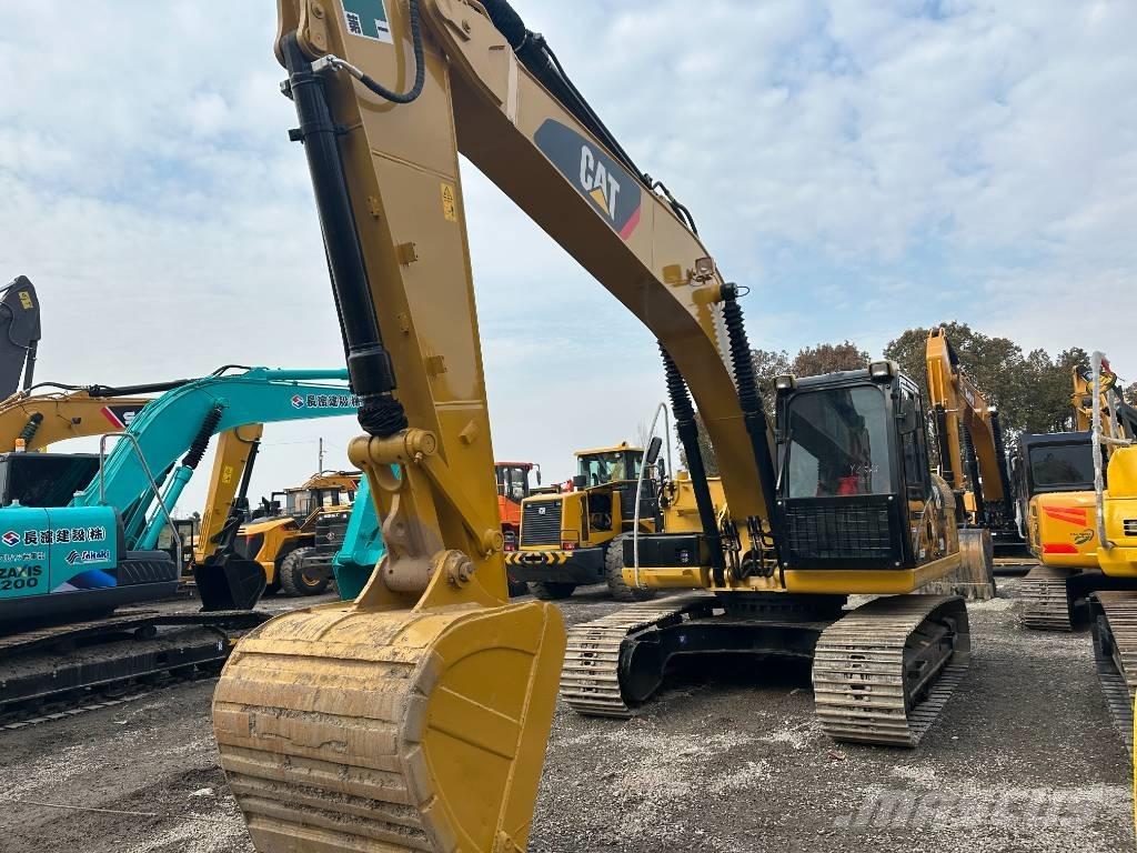 CAT 320 D2 Гусеничні екскаватори