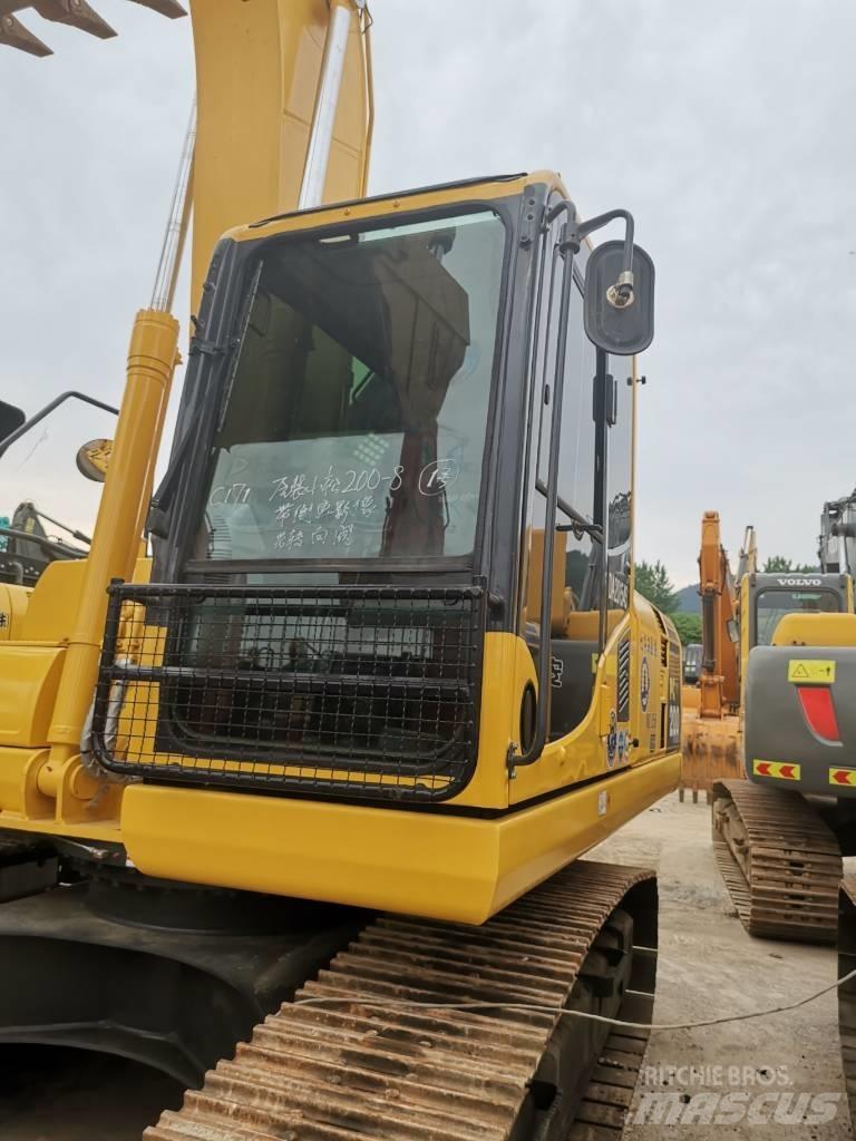 Komatsu PC 200 LC-8 Гусеничні екскаватори