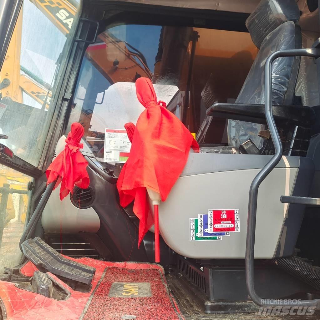 Komatsu PC 200-8 Гусеничні екскаватори