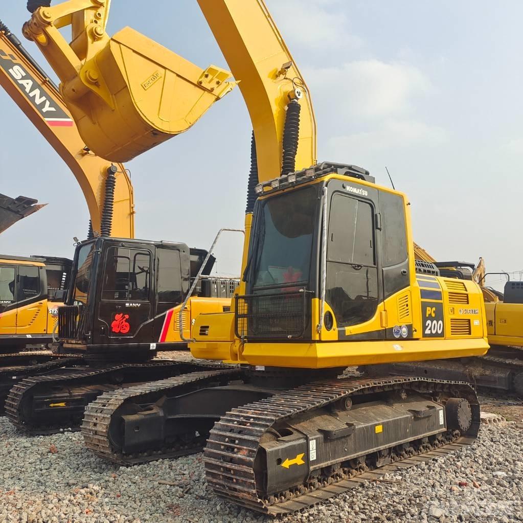 Komatsu PC 200-8 Гусеничні екскаватори
