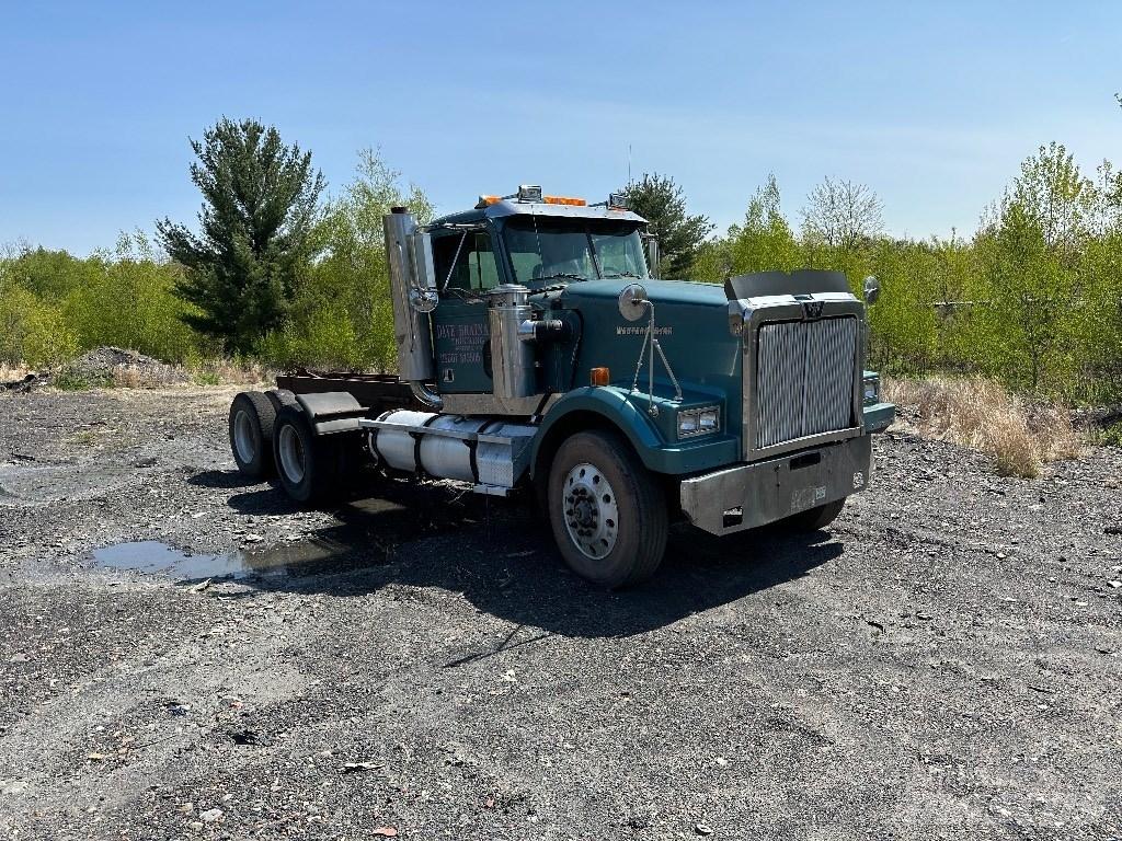 Western Star 4964FX Тягачі